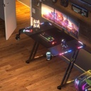 Escritorio Gamer Con Iluminacion LED RGB - Ergonómico 55 Pulgadas, Superficie de fibra de carbono, con soporte para tazas y Gancho para Audifonos - (HLDIRECT)